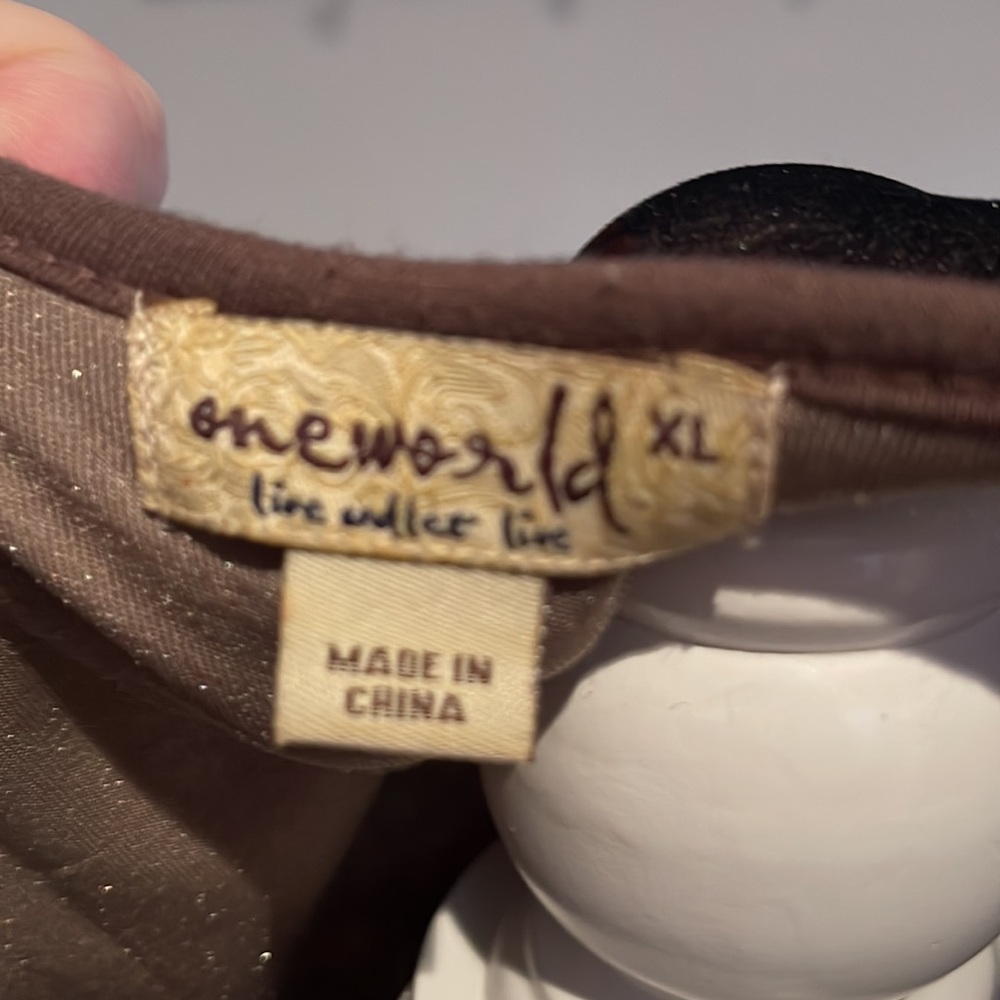 Beautiful blouse - Picture 5 of 6